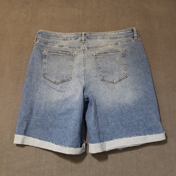 Sonoma Bermuda Shorts Womens 18 Blue Denim Distressed Raw Hem Mid Rise - Picture 2 of 9